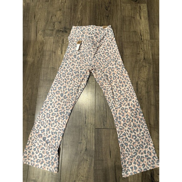 Victoria Secret PINK Leggings V Crossover Pink Camo Flared Leg Size M NWT - Picture 1 of 8